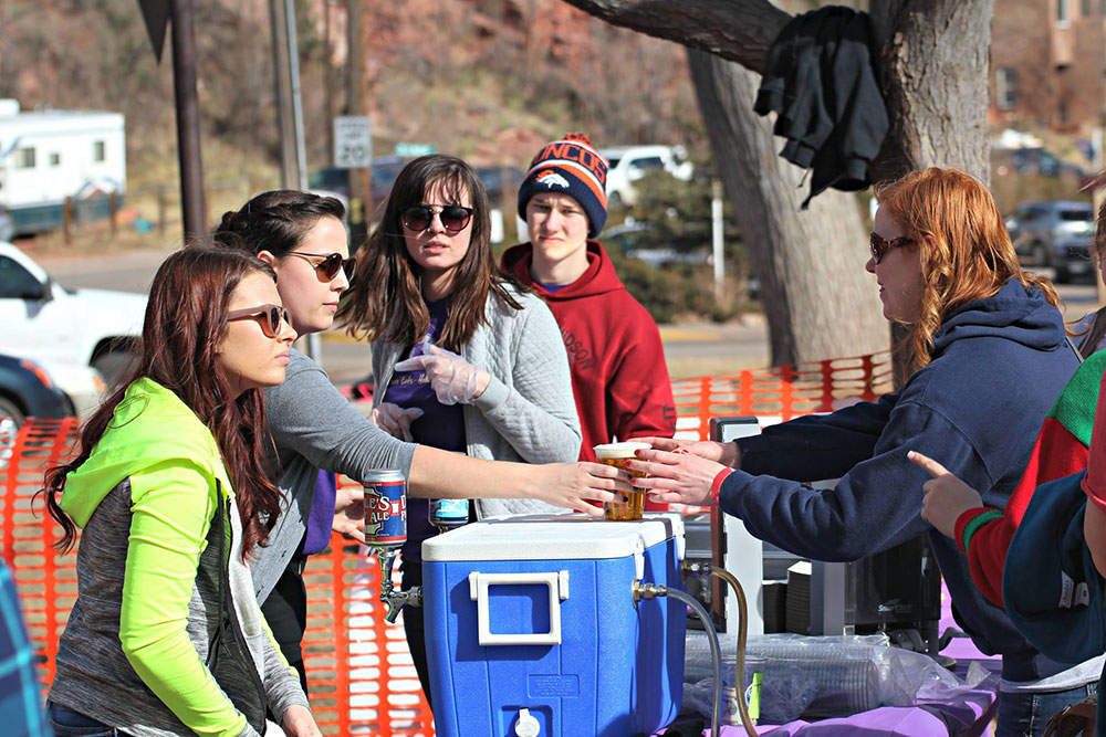 Manitou-Springs-Fruit-Cake-Toss-1
