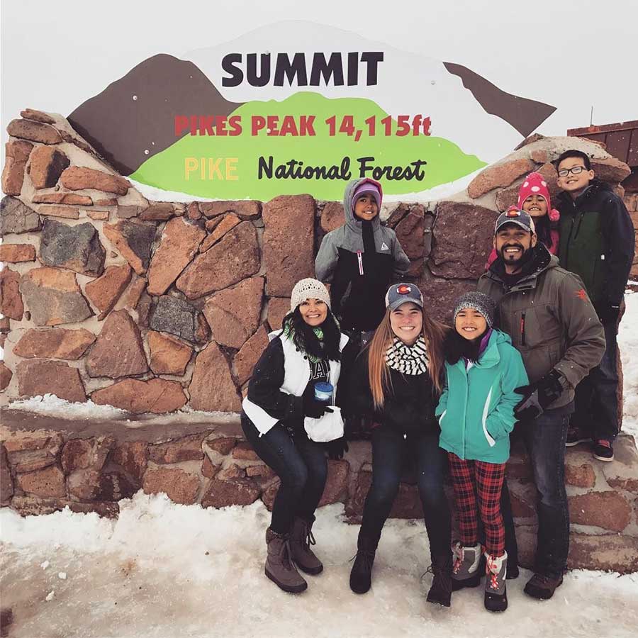 Pikes-Peak-Summit-Sign-Family